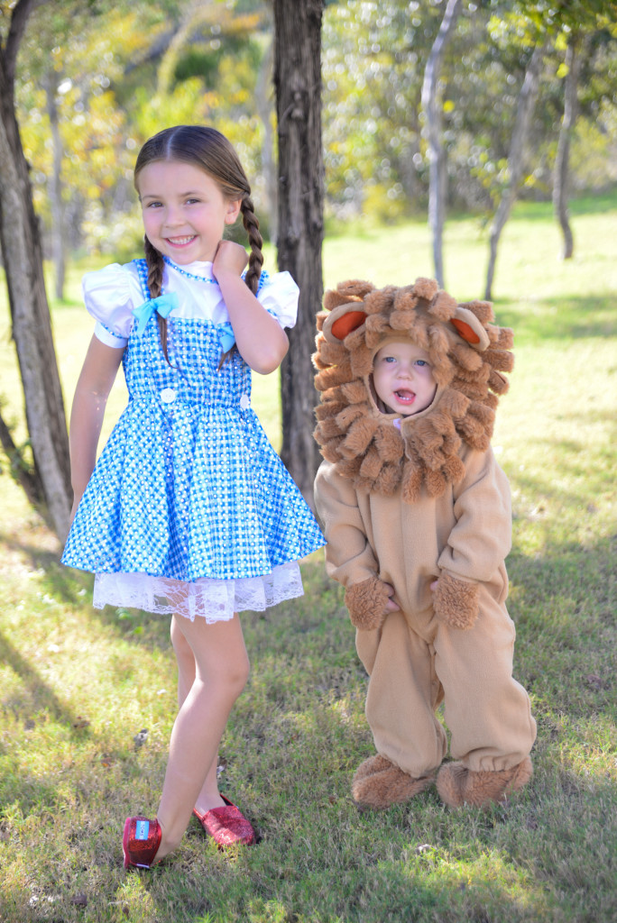 Halloween Sibling Costumes-3